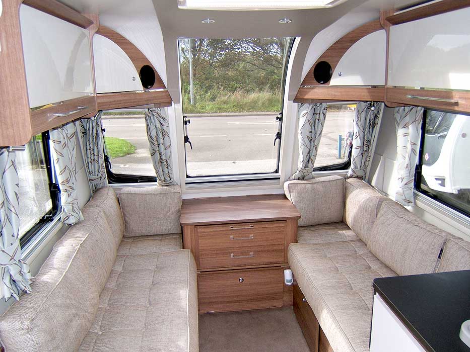 Bailey Unicorn Cadiz Series 4 Front Lounge